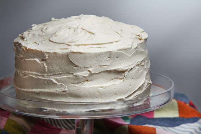 Súkkulaðikaka með söltu karamellufrosting