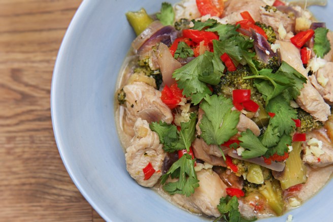 Einfaldur og fjótlegur tælenskur kjúklingaréttur