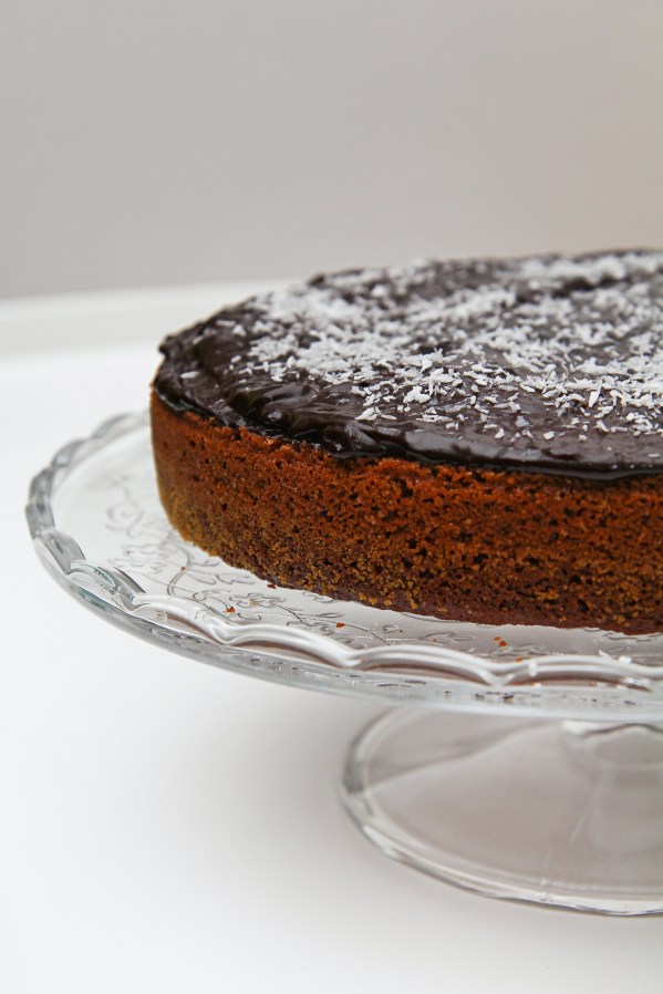 Súkkulaðikaka með þykkri súkkulaðisósu