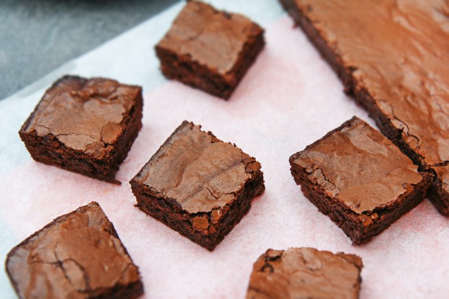 Brownies með saltri karamellusósu