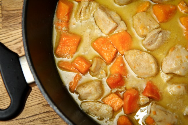 Tælenskur kjúklingur í grænu karrýi