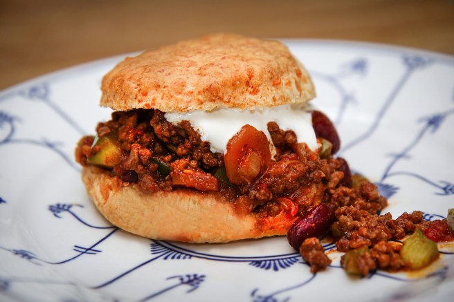 Nautahakkschili með cheddarskonsum