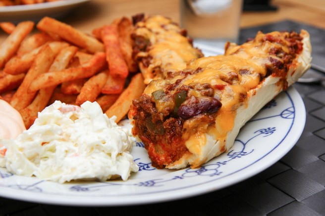 Nautahakkschili með cheddarskonsum