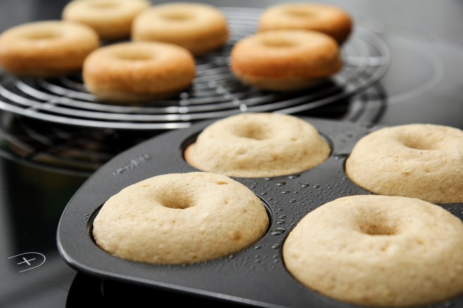 Bananakleinuhringir með súkkulaðiglassúr