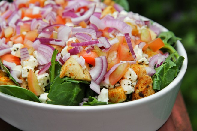 Kjúklingur með sætum kartöflum, spínati og fetaosti