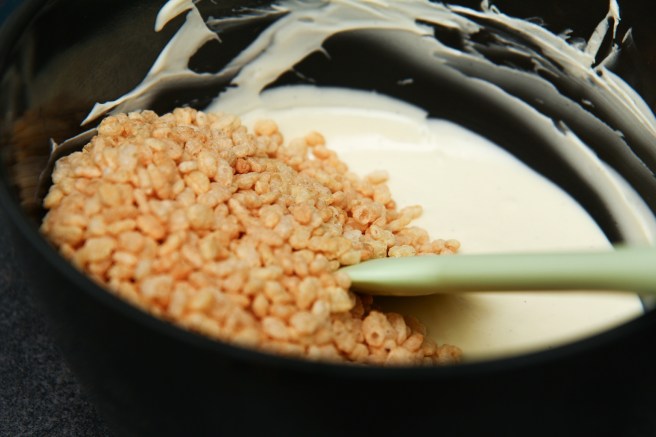 Stökk piparmyntustykki með hvítu súkkulaði