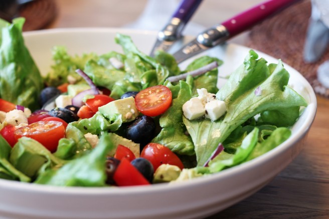 Hægeldað nauta innra læri, kartöflugratín, heimagerð bernaise sósa og piparostasveppasósa