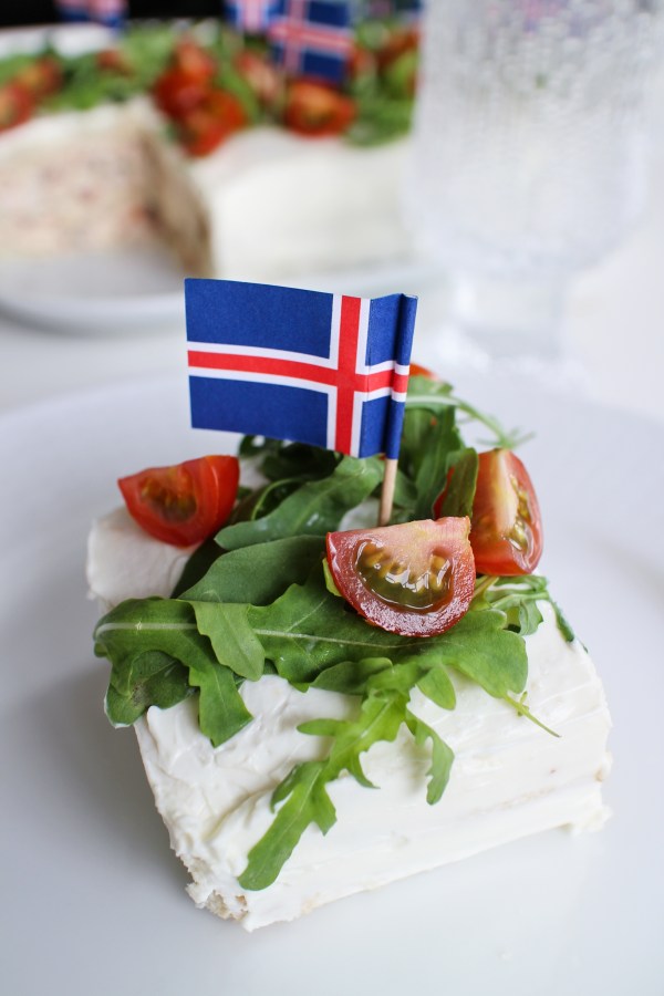 Brauðterta með kjúklingi og beikoni