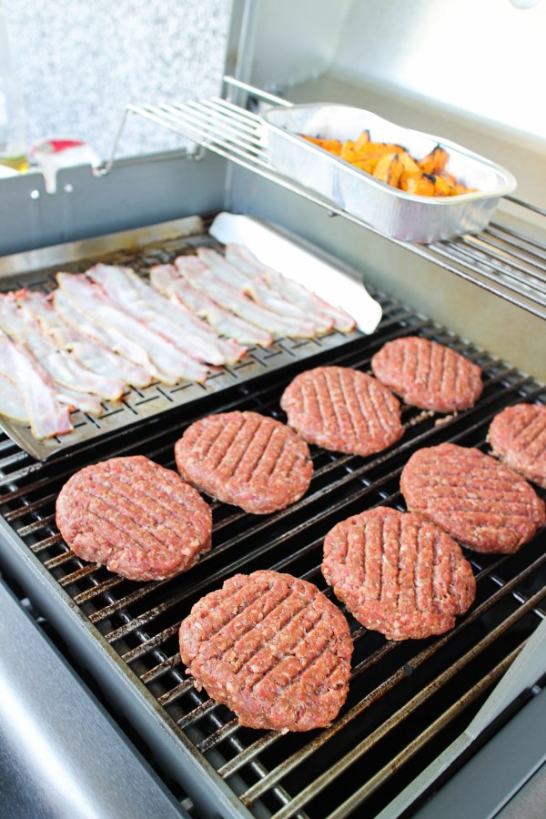 Grillaðir BBQ hamborgarar