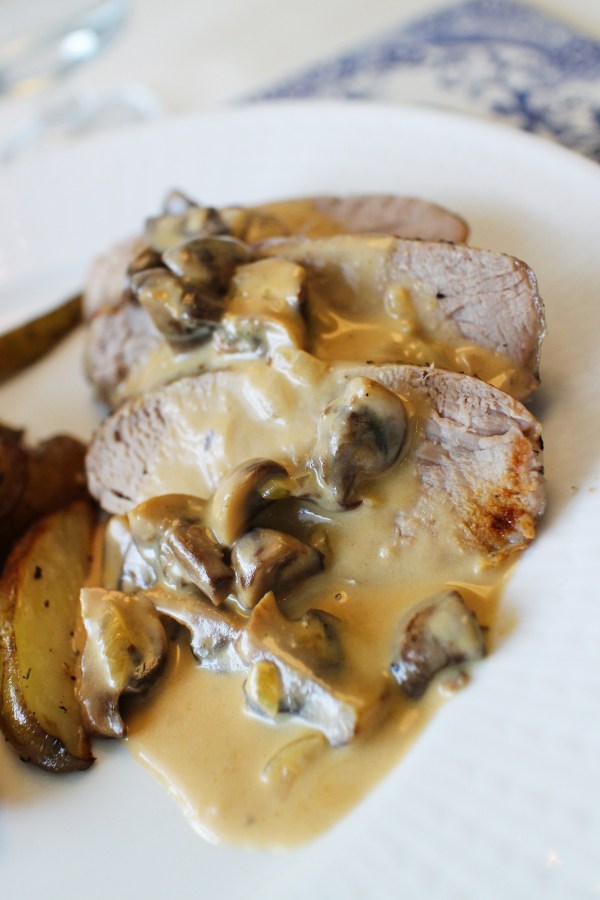 Ofnbökuð svínalund með sinnepssveppasósu