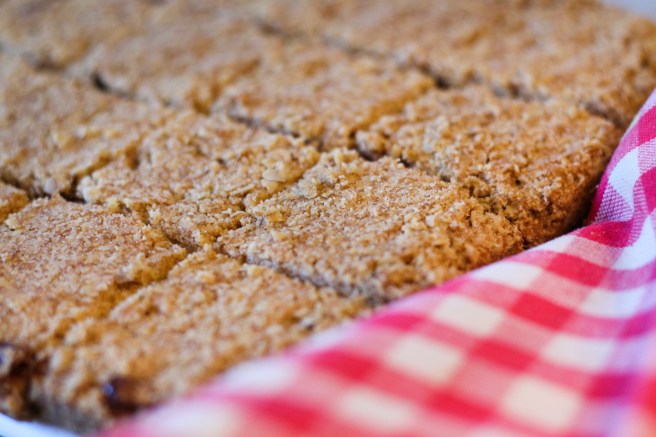 Hafarstykki með jarðaberjasultu