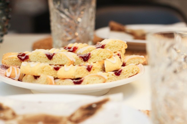 Vínarbrauð með sultu og glassúr